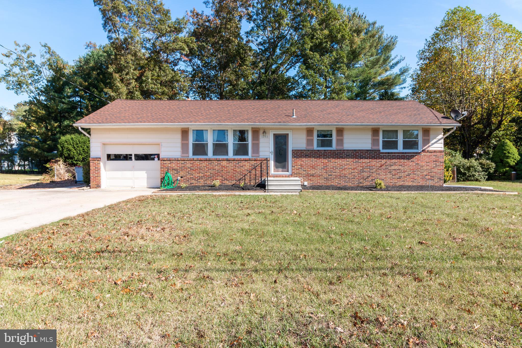 1243 Harding Road Vineland, NJ 08361 - Photo 1 of 19 Front of House