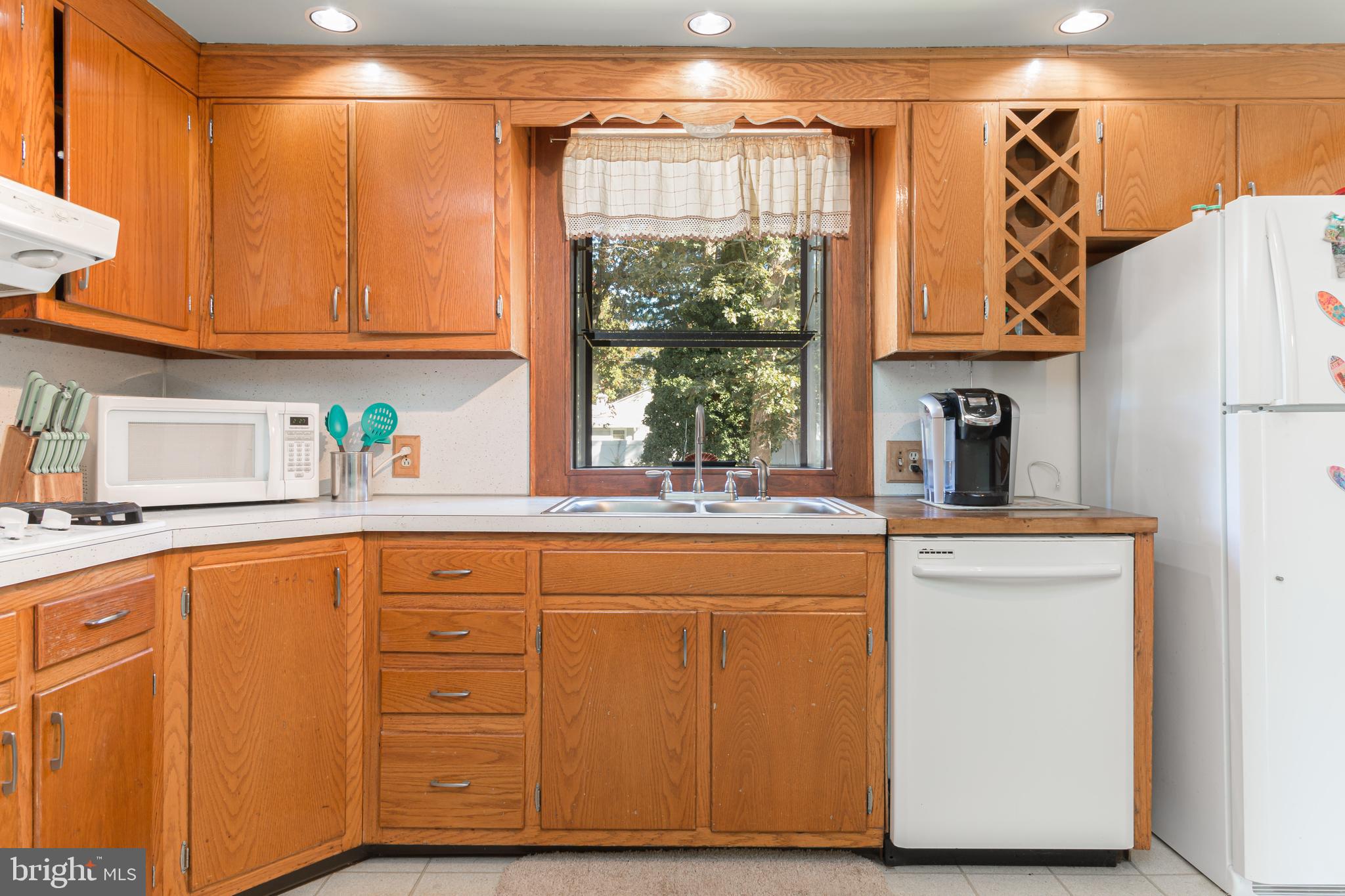 1243 Harding Road Vineland, NJ 08361 - Photo 5 of 19 Kitchen