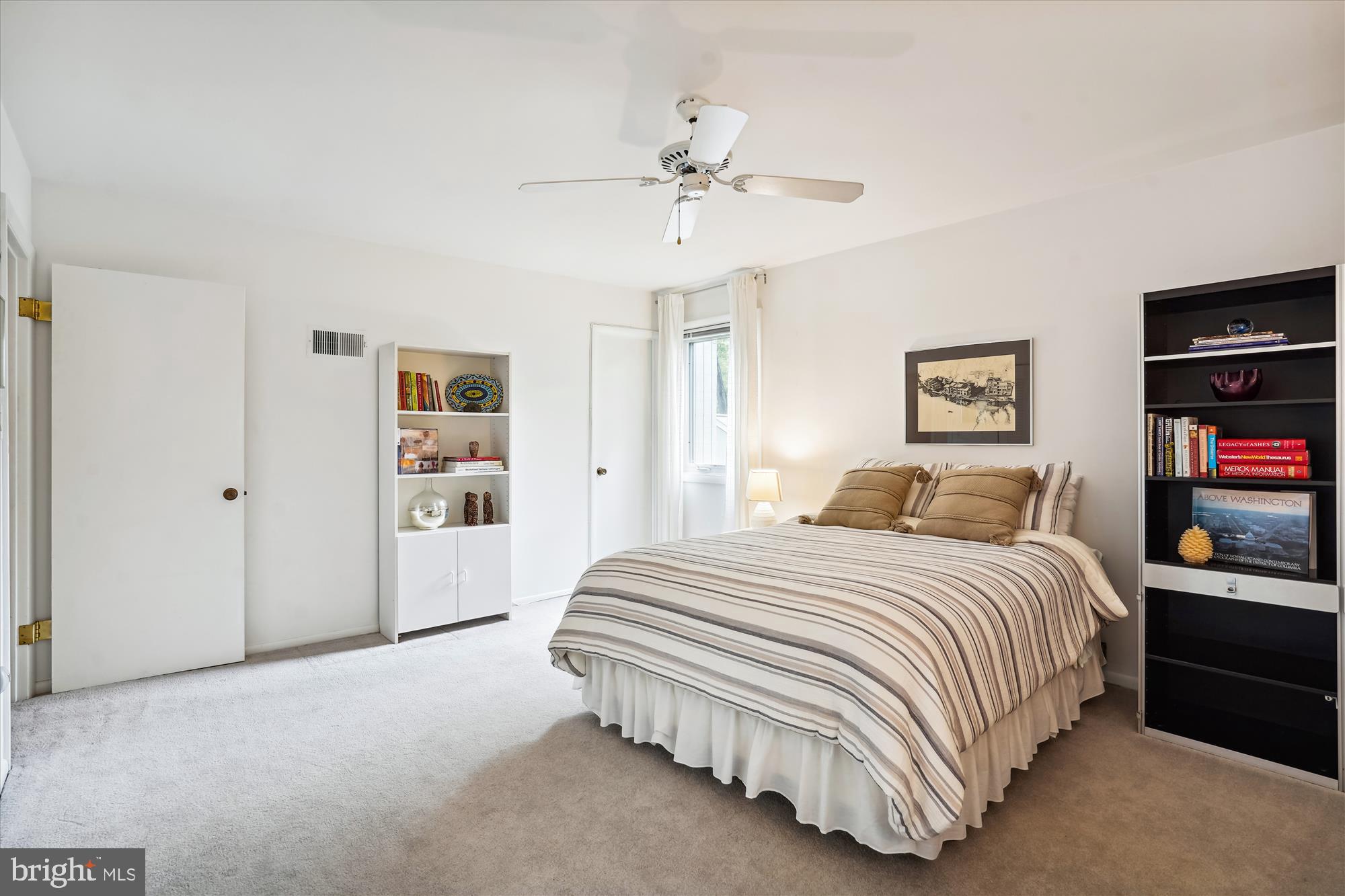 11823 Blue Spruce Road Reston, VA 20191 - Photo 21 of 86 A King Bedroom set would easily fit:)