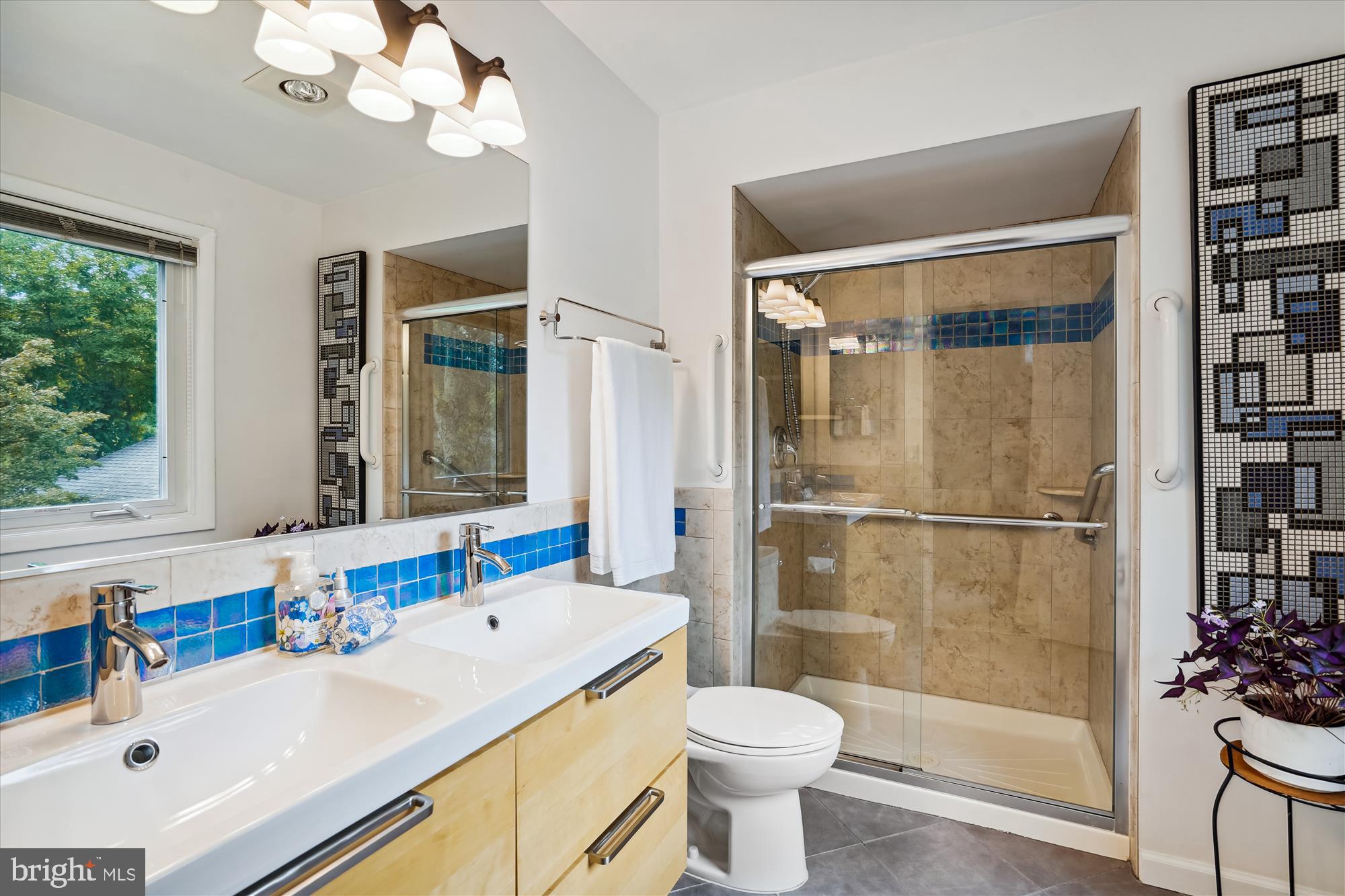 11823 Blue Spruce Road Reston, VA 20191 - Photo 23 of 86 Updated Primary Bath - dual sinks & large shower