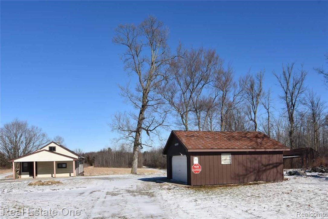 5372 Hammond Road Lapeer, MI 48446 - Photo 11 of 45 DSC_5847.jpg