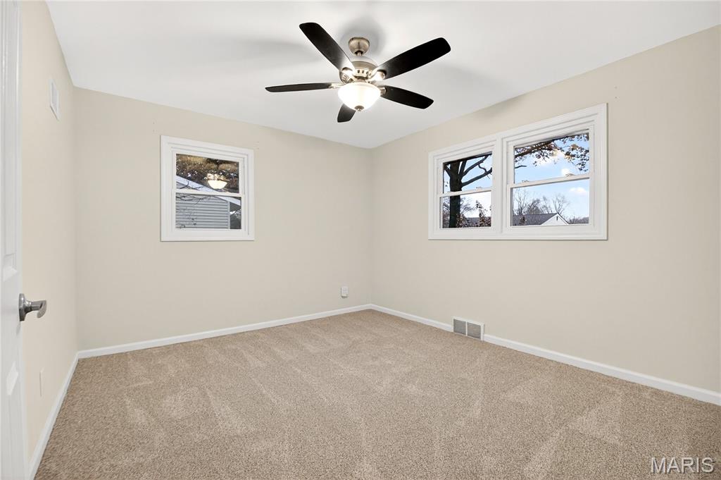 7813 Decatur Drive St. Louis, MO 63123 - Photo 16 of 37