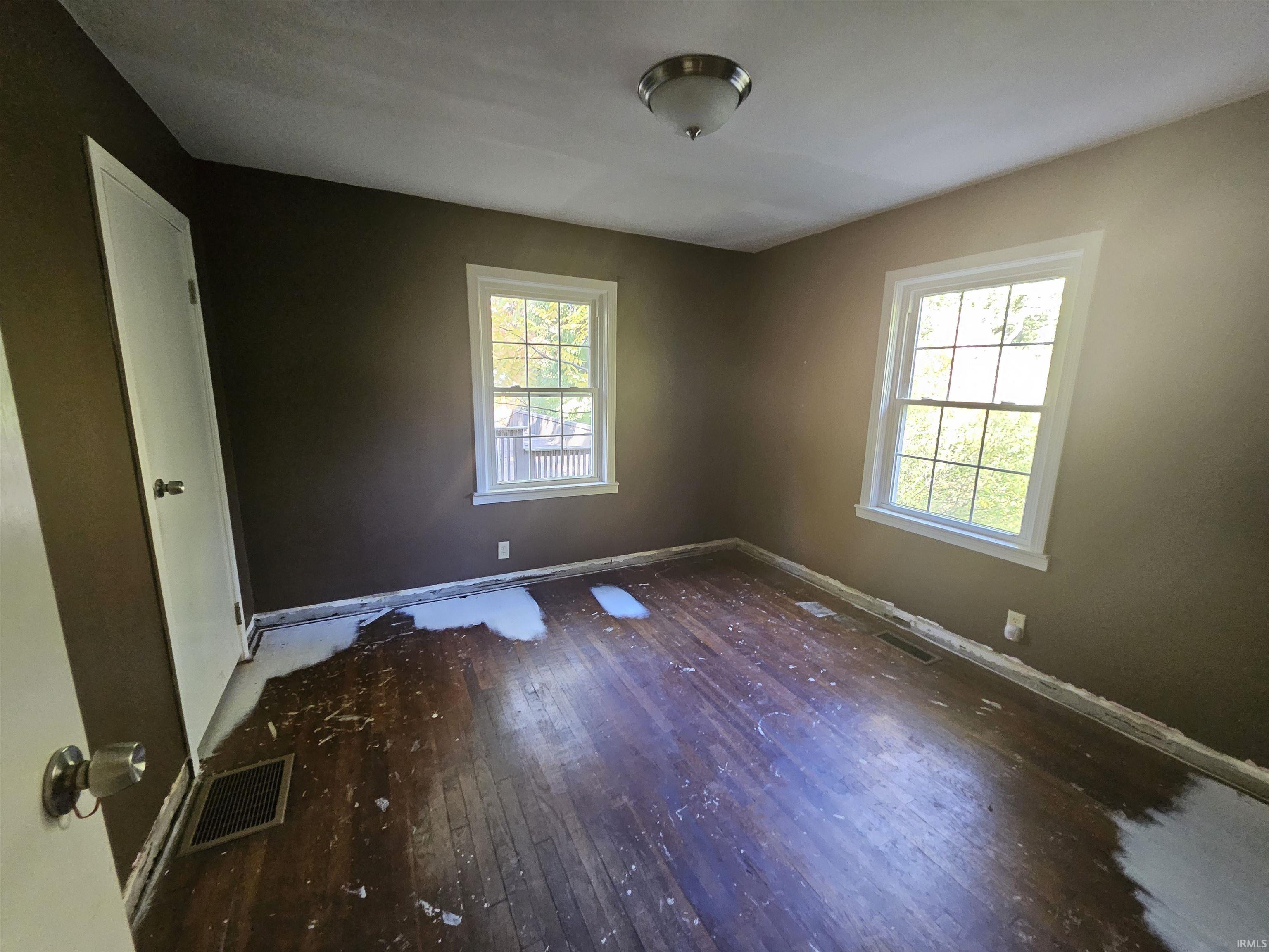 315 West Evergreen Road Evansville, IN 47710 - Photo 8 of 32