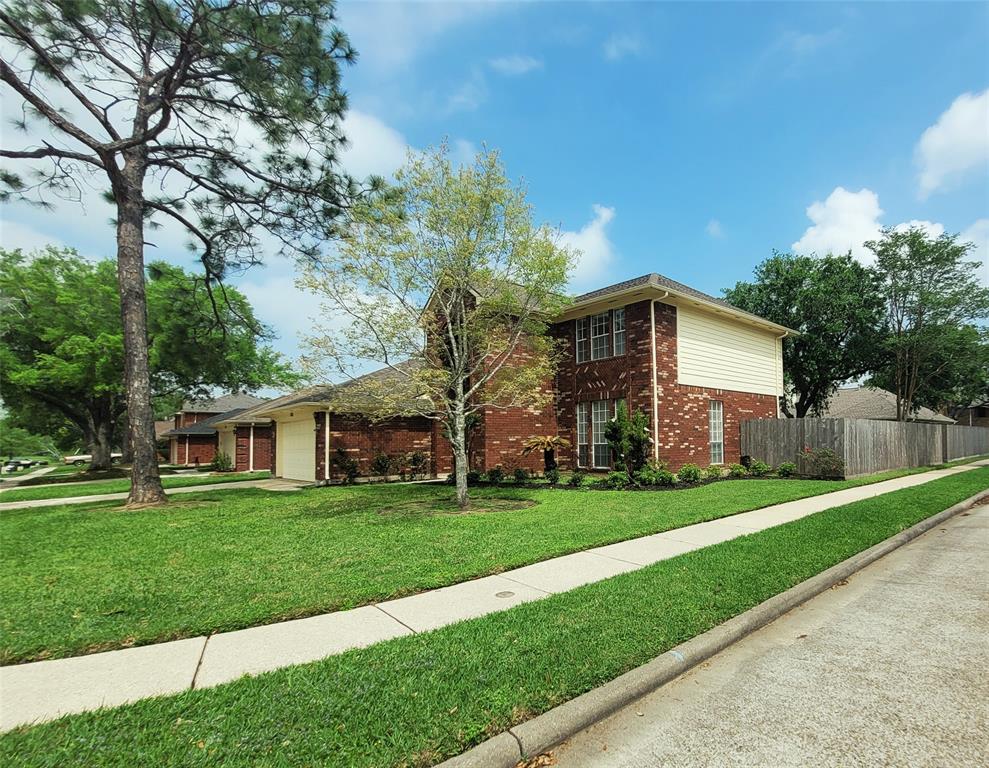 1801 Oakbrook Circle Pearland, TX 77581 - Photo 1 of 43