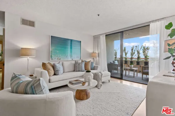 $569,000 | 222 South Central Avenue, Unit 107, Los Angeles, CA 90012
