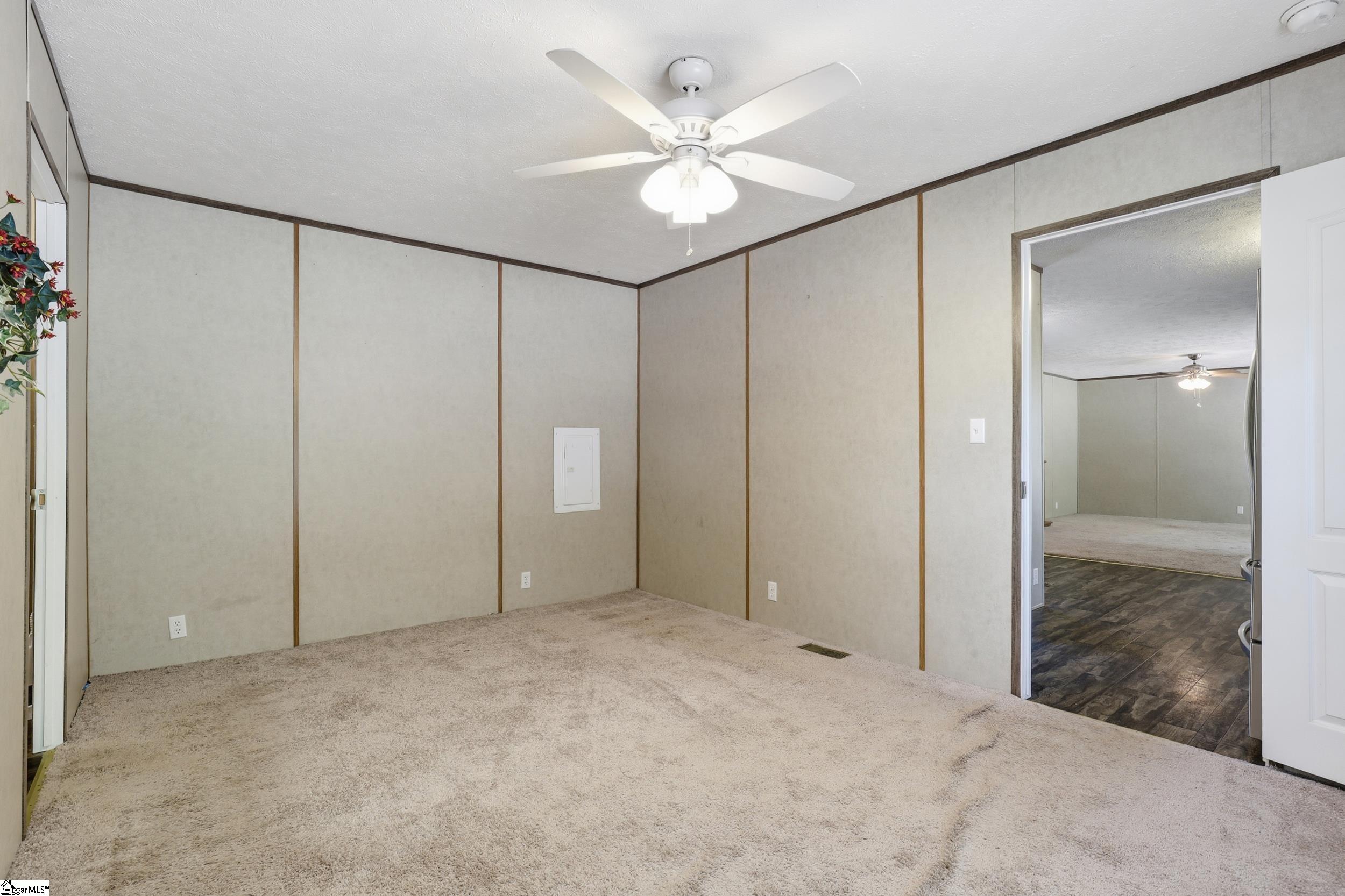 111 Lake Circle Road Marietta, SC 29661 - Photo 11 of 24