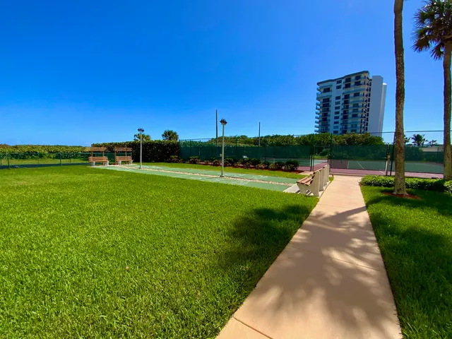 a view of a basketball court