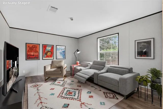 $445,000 | 419 Lily Trail, Interlachen, FL 32148