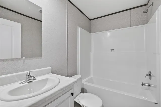 $445,000 | 419 Lily Trail, Interlachen, FL 32148