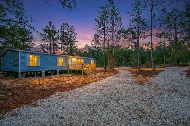 $445,000 | 419 Lily Trail, Interlachen, FL 32148