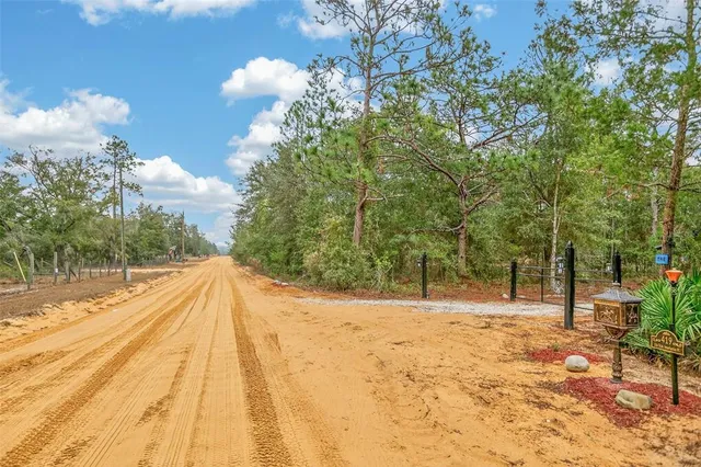 $445,000 | 419 Lily Trail, Interlachen, FL 32148