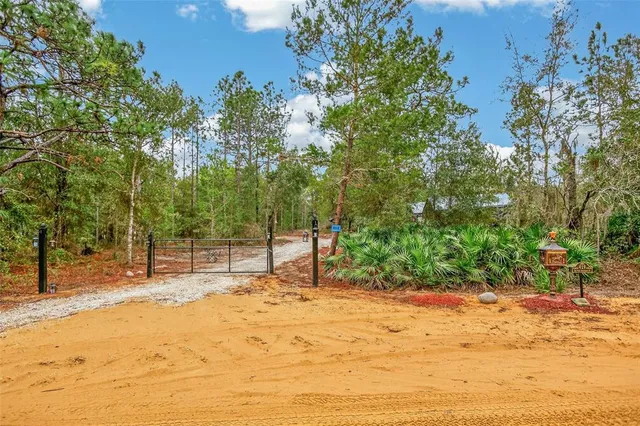 $445,000 | 419 Lily Trail, Interlachen, FL 32148