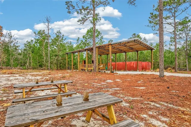 $445,000 | 419 Lily Trail, Interlachen, FL 32148