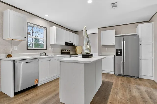 $445,000 | 419 Lily Trail, Interlachen, FL 32148