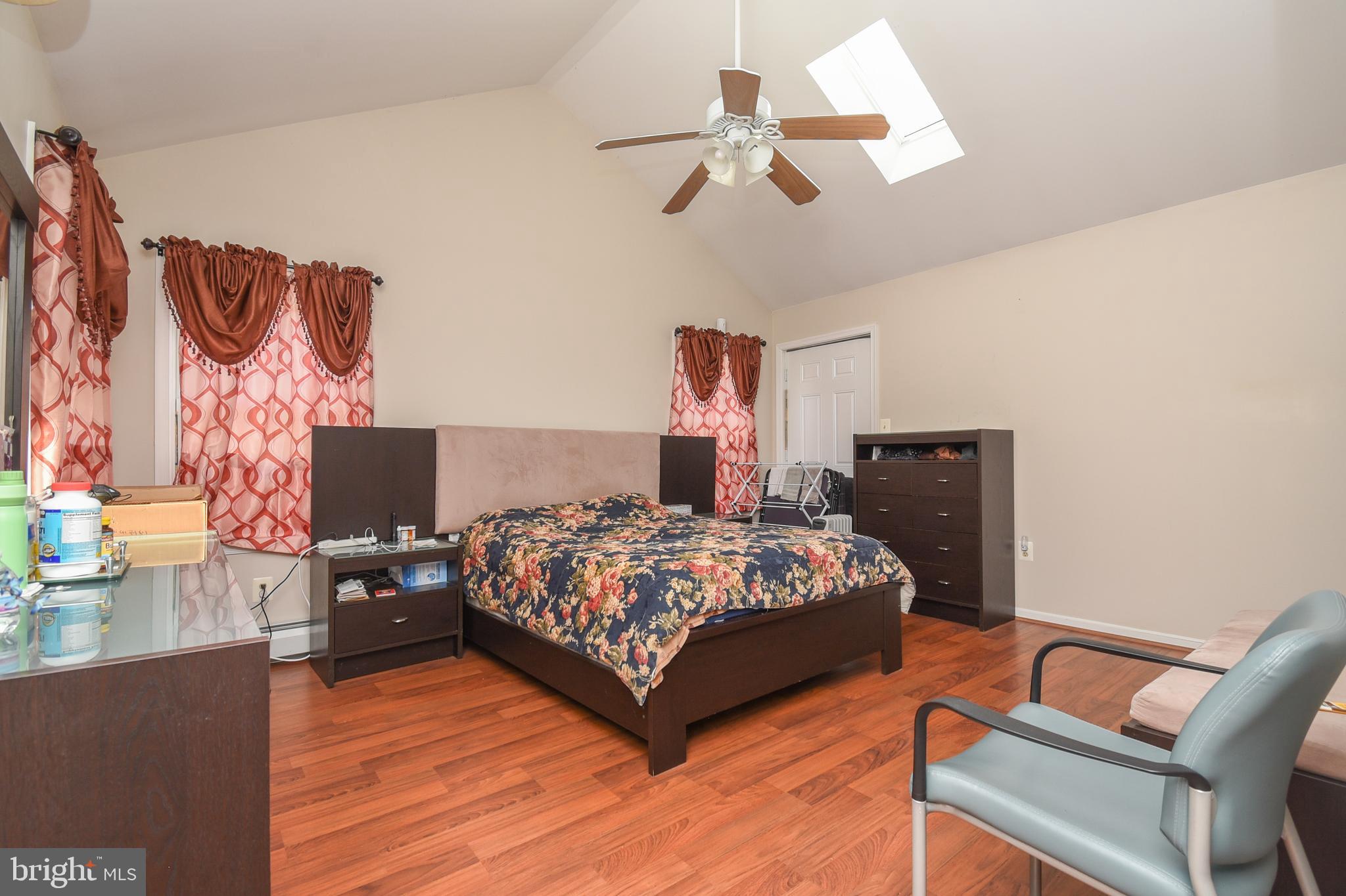 87 Chestnut Lane Ambler, PA 19002 - Photo 15 of 39 First Floor In-Law Suite with vaulted ceilings