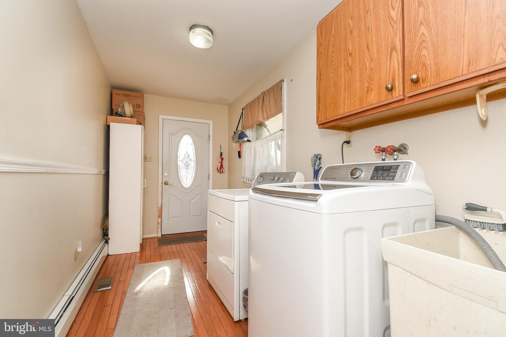 87 Chestnut Lane Ambler, PA 19002 - Photo 17 of 39 Mudroom with Laundry and Side Door Access