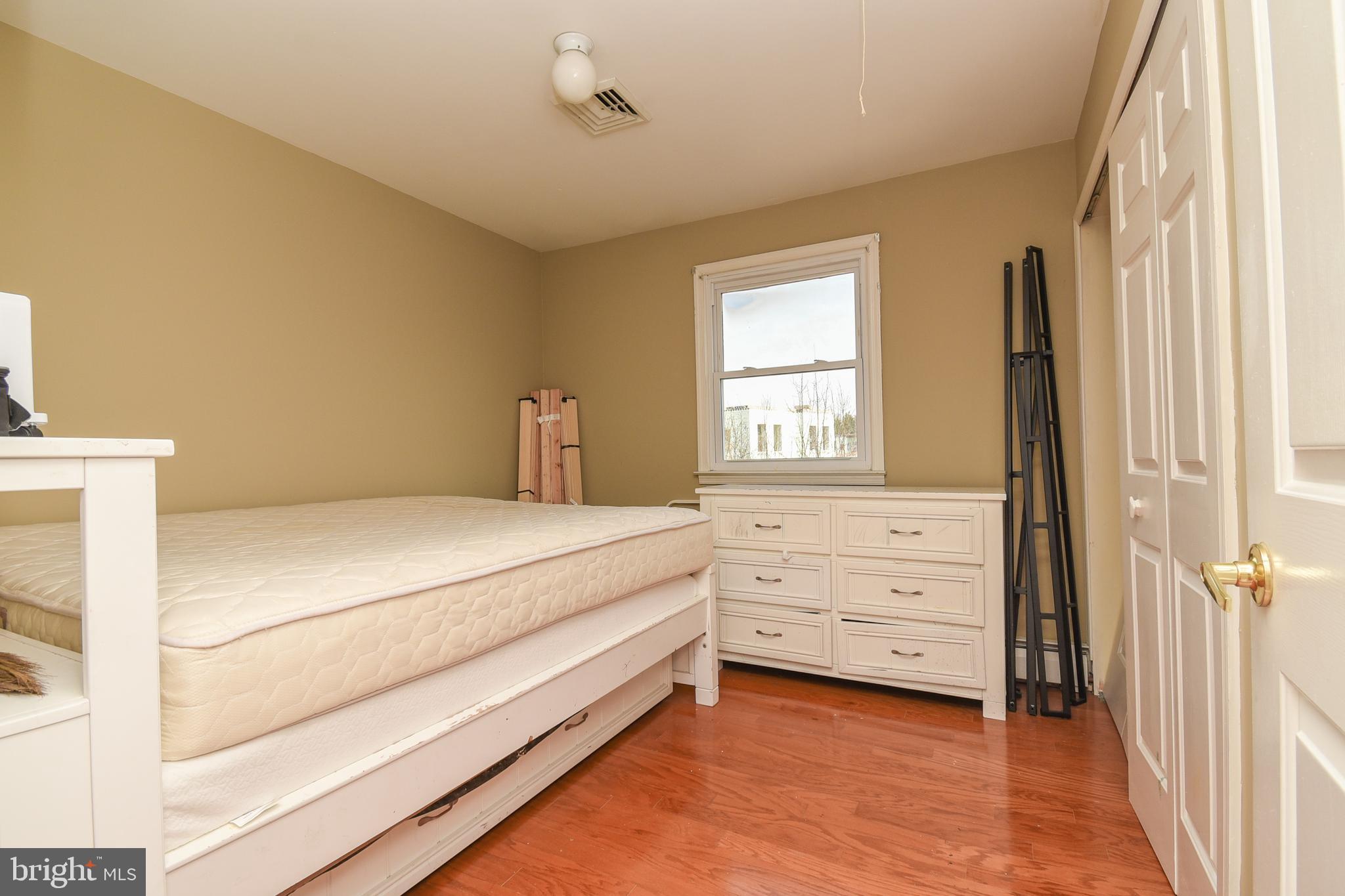 87 Chestnut Lane Ambler, PA 19002 - Photo 25 of 39 Guest Bedroom 4