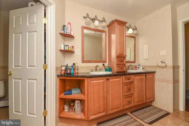 $615,000 | 87 Chestnut Lane, Ambler, PA 19002