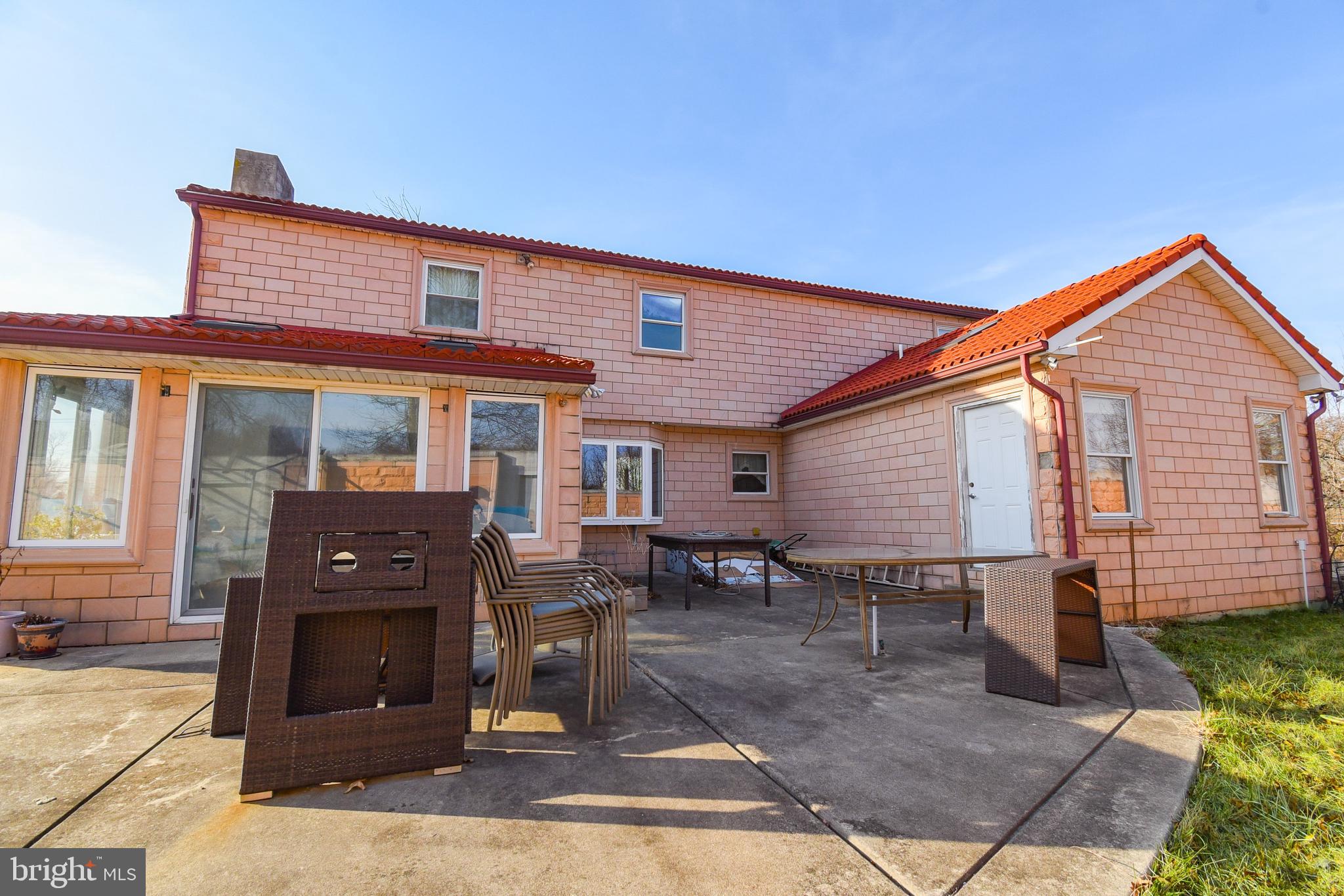 87 Chestnut Lane Ambler, PA 19002 - Photo 30 of 39 Rear Courtyard and Patio