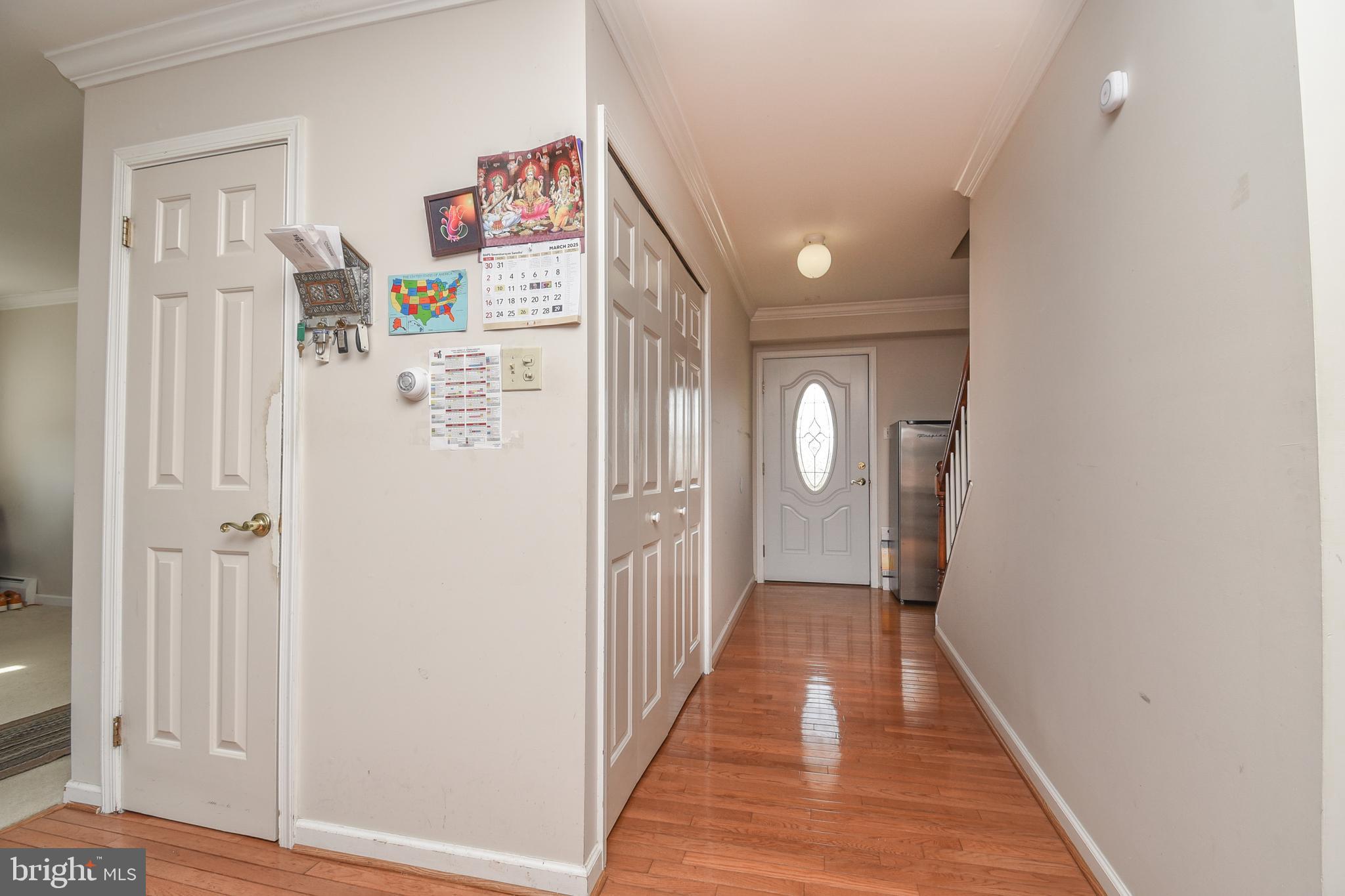 87 Chestnut Lane Ambler, PA 19002 - Photo 8 of 39 Foyer and Pantry