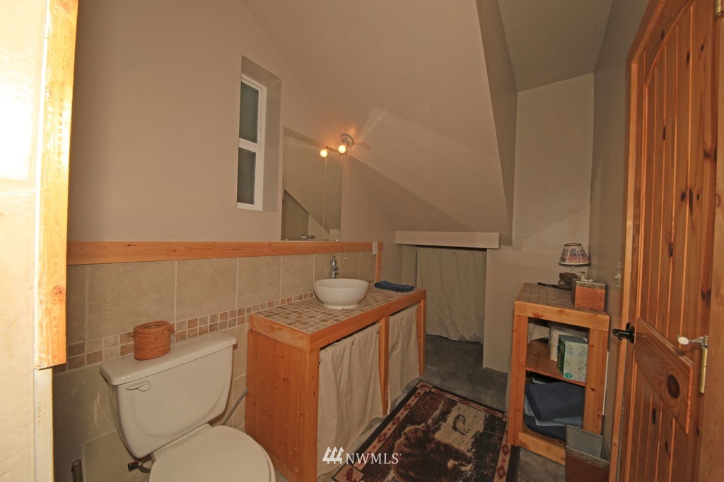15 South Airstrip Road Twisp, WA 98856 - Photo 8 of 24 Gallery Image 8