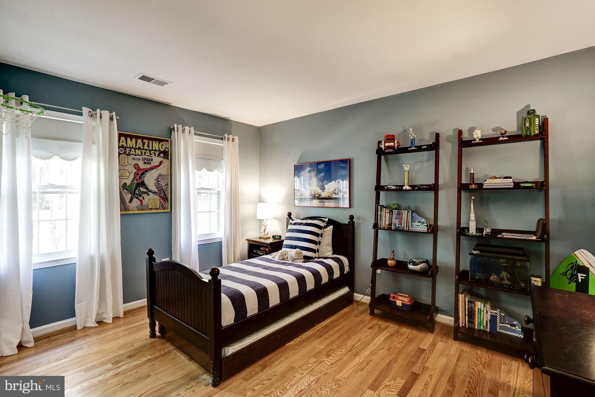 2812 Bree Hill Road Oakton, VA 22124 - Photo 14 of 28 2nd Bedroom
