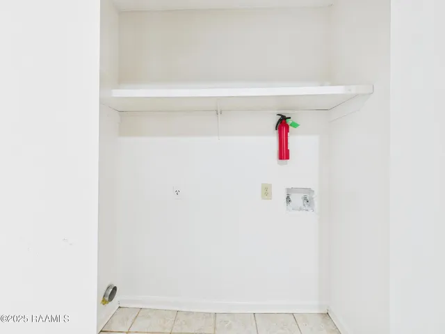 $825 | 104 Country Lane, Unit A, Lafayette, LA 70508