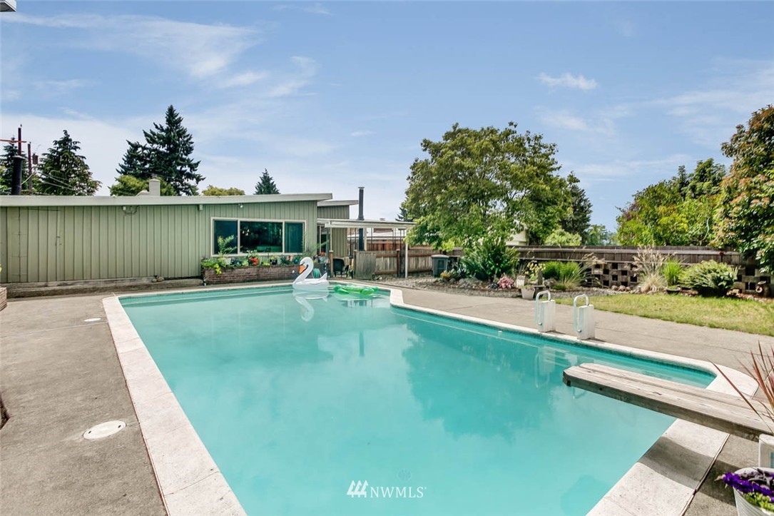 2300 Northeast 9th Street Renton, WA 98056 - Photo 20 of 22
