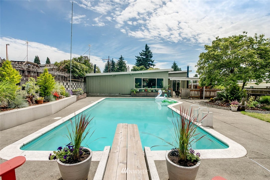 2300 Northeast 9th Street Renton, WA 98056 - Photo 21 of 22
