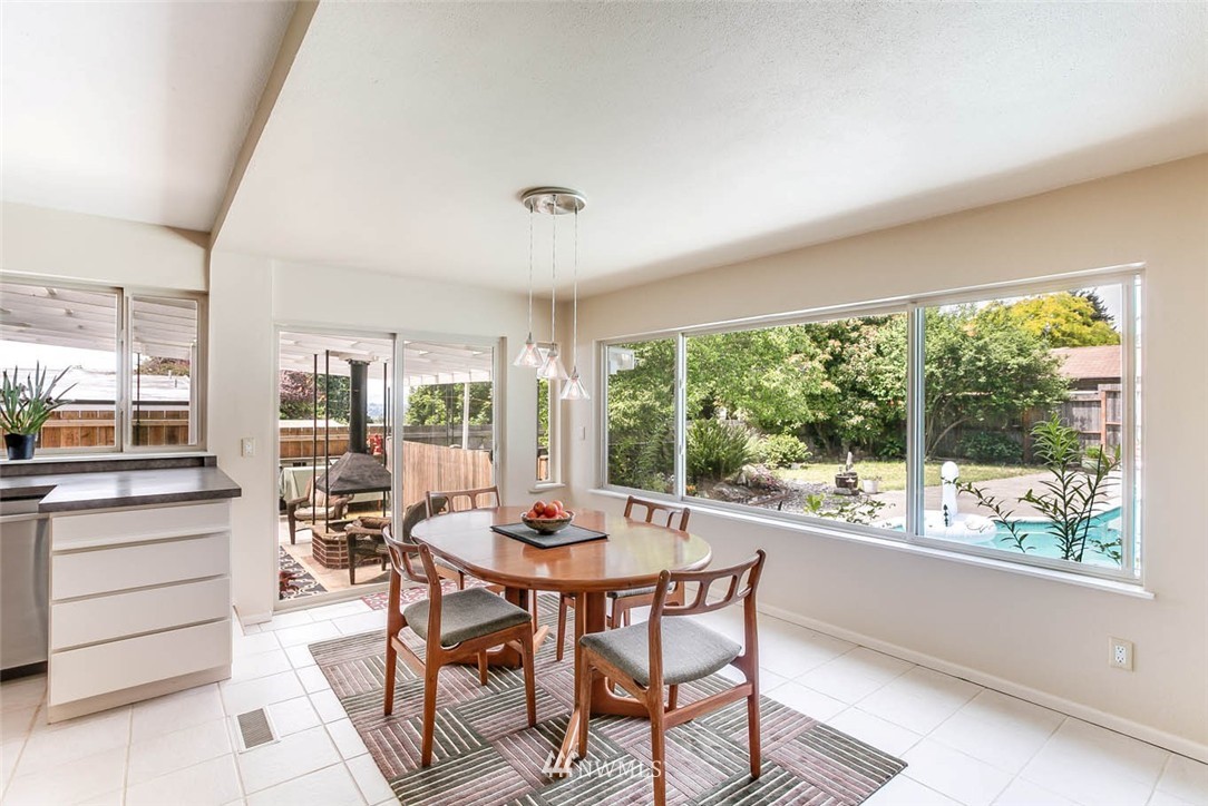2300 Northeast 9th Street Renton, WA 98056 - Photo 9 of 22