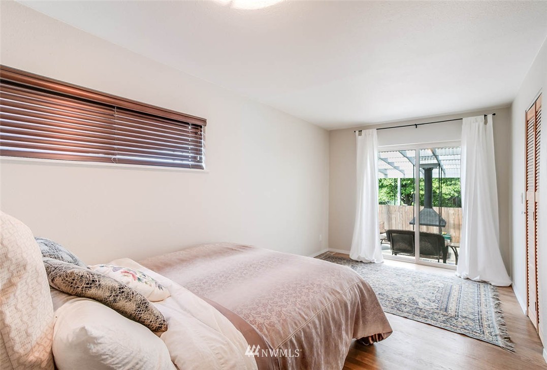 2300 Northeast 9th Street Renton, WA 98056 - Photo 10 of 22