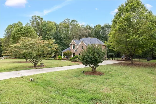 $550,000 | 7603 Adler Road, Summerfield, NC 27358