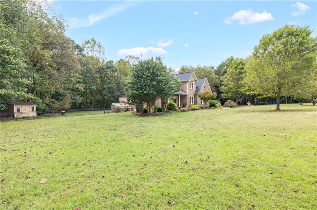 7603 Adler Road Summerfield, NC 27358 - Photo 5 of 50