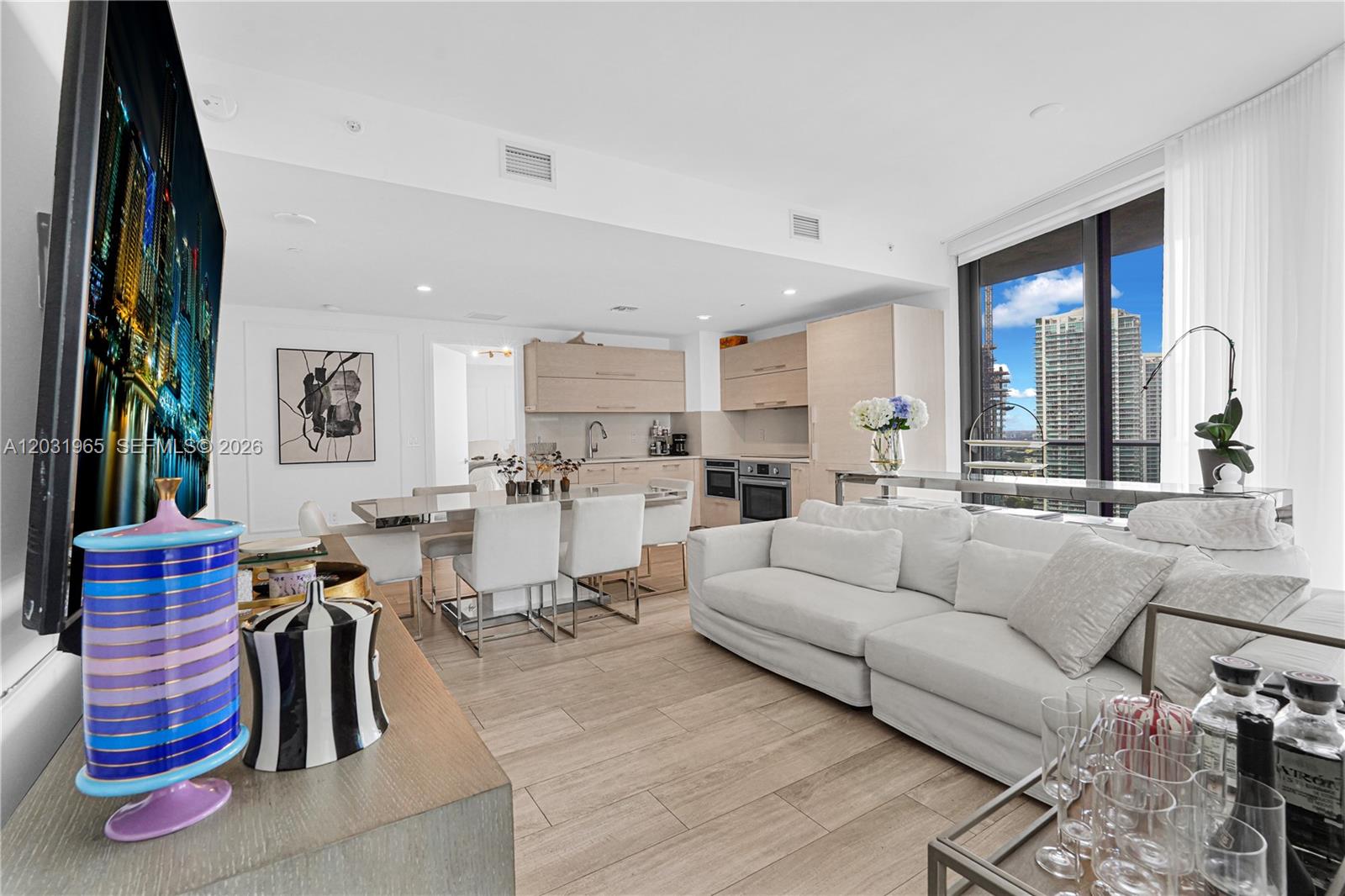45 Southwest 9th Street, Unit 2901 Miami, FL 33130 - Photo 6 of 29