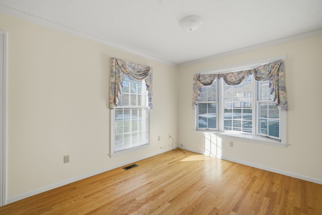 53 Ashford Road Longmeadow, MA 01106 - Photo 11 of 42