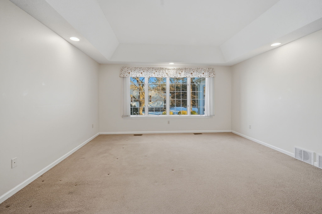 53 Ashford Road Longmeadow, MA 01106 - Photo 24 of 42