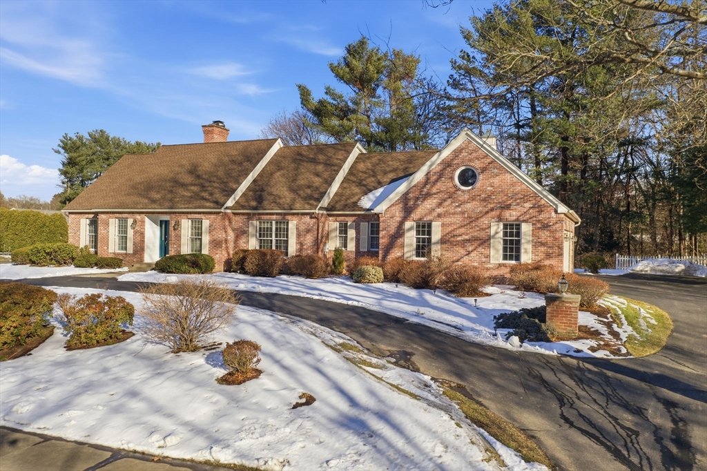 53 Ashford Road Longmeadow, MA 01106 - Photo 4 of 42