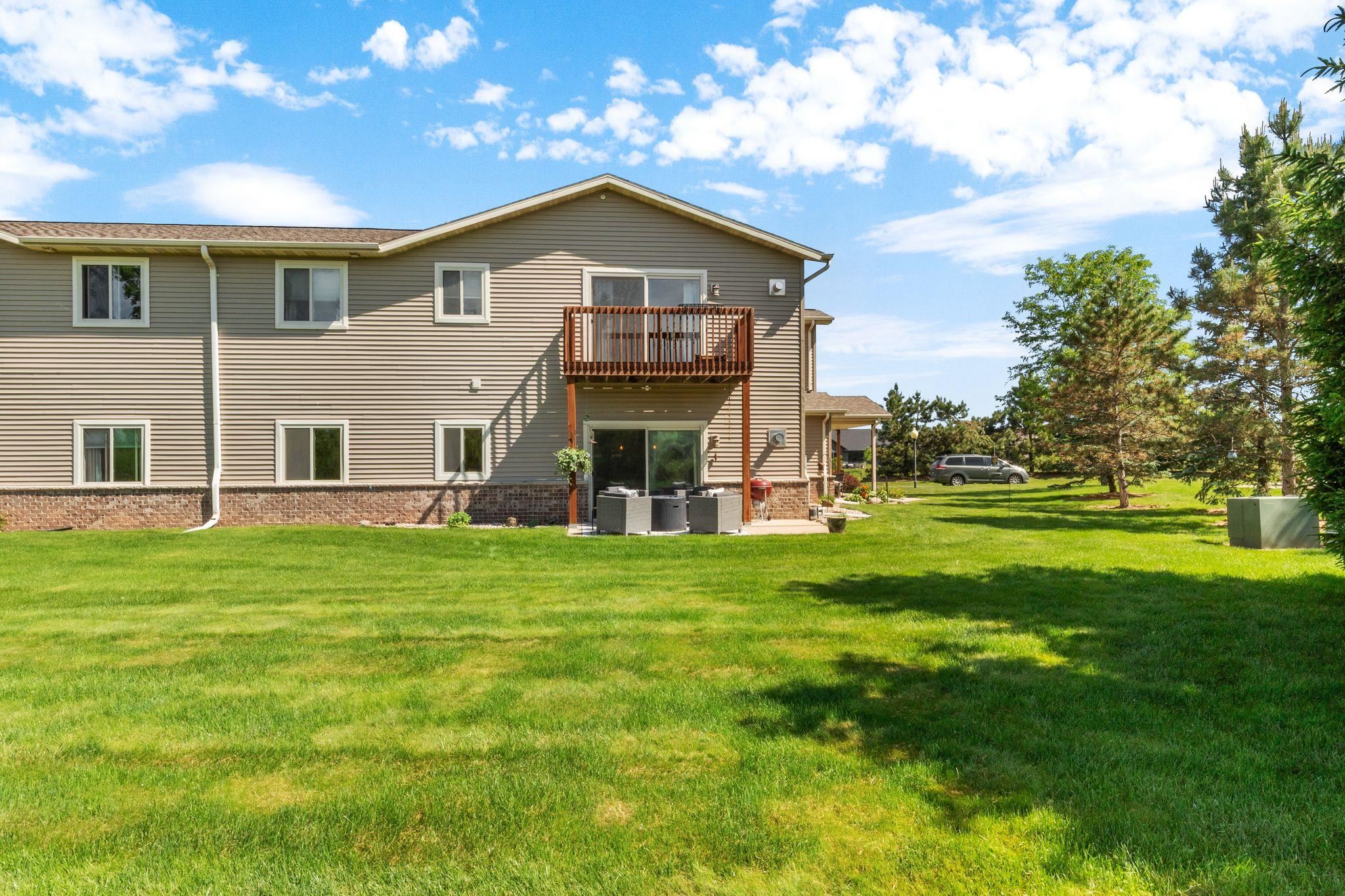 1074 Willis Way Appleton, WI 54913 - Photo 35 of 37