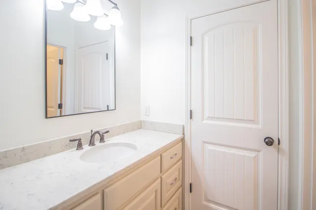 $749,000 | 4 Aztec Lane, Ransom Canyon, TX 79366