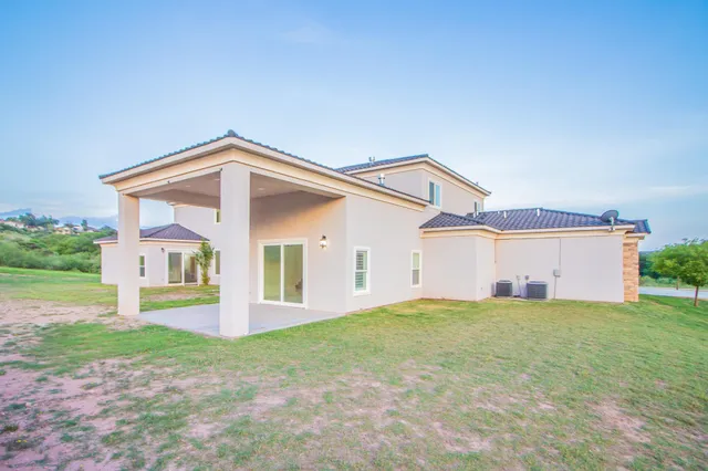 $749,000 | 4 Aztec Lane, Ransom Canyon, TX 79366