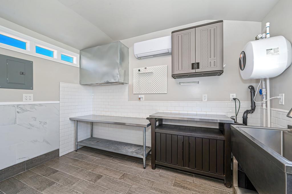 8229 Poppy Rdg Circle Elk Grove, CA 95757 - Photo 44 of 75