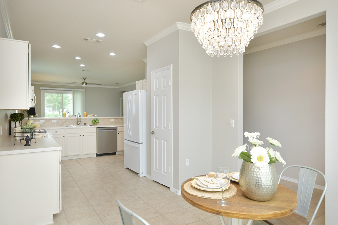 203 Winter Drive Georgetown, TX 78633 - Photo 6 of 29 Eat-in kitchen