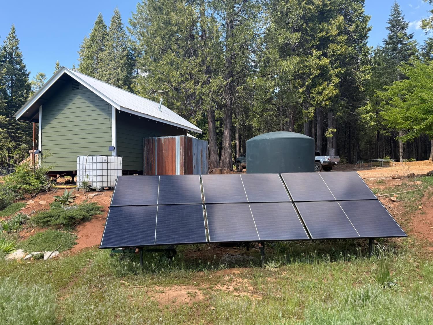 14940 Chalk Bluff Road Nevada City, CA 95959 - Photo 19 of 29 a view of a backyard