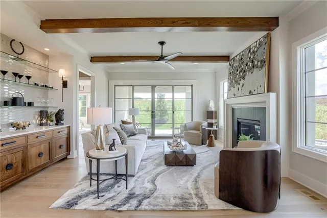 $1,225,000 | 13702 Pembroke Lane, Leawood, KS 66224