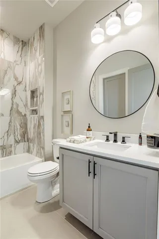 $1,225,000 | 13702 Pembroke Lane, Leawood, KS 66224