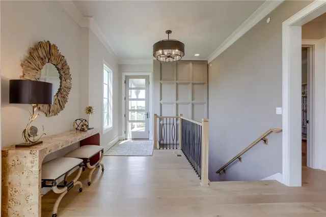 $1,225,000 | 13702 Pembroke Lane, Leawood, KS 66224