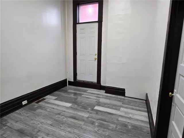 $1,200 | 812 McClure Street, Unit 812, Homestead, PA 15120