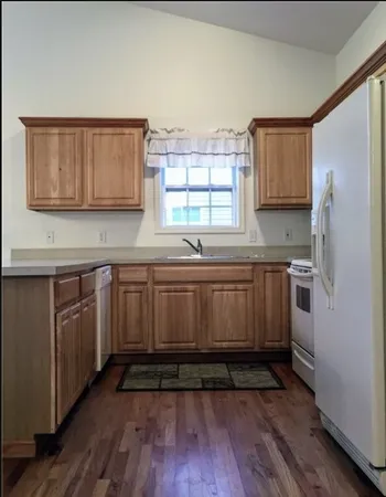 $315,500 | 5059 Betsy Ross Way, Salina, NY 13088