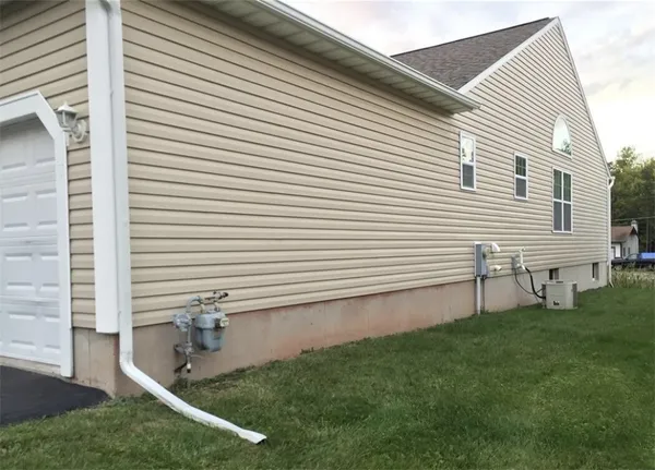 $315,500 | 5059 Betsy Ross Way, Salina, NY 13088