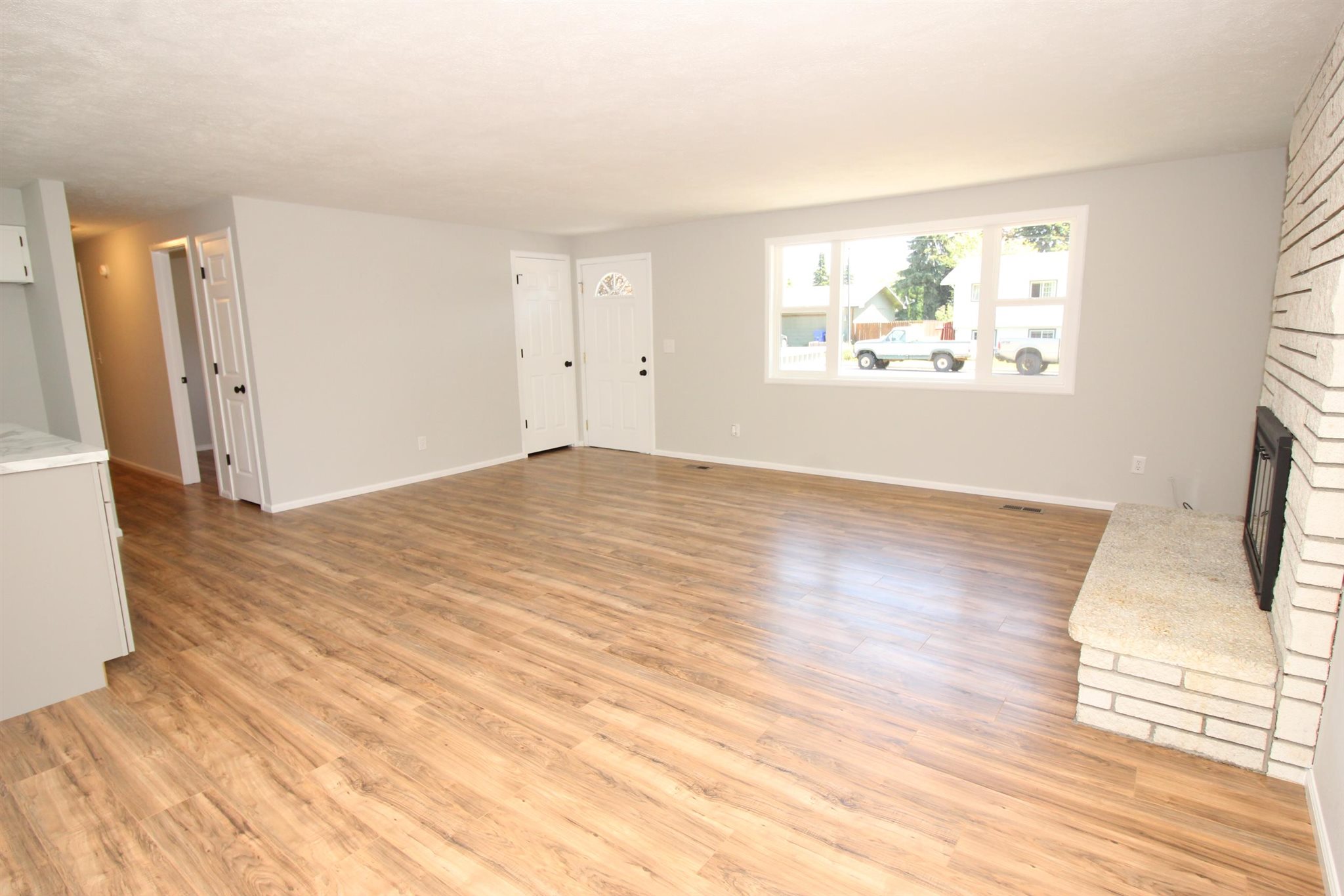 3422 South Bowdish Road Spokane, WA 99206 - Photo 3 of 28 Gallery Image 3